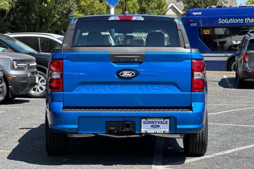 2025 Ford Maverick Lobo Standard