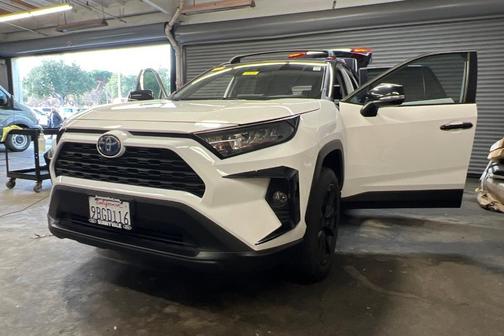 2022 Toyota RAV4 Hybrid LE