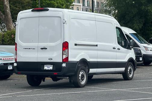 Oxford White 2026 Ford Transit-250 148 WB Medium Roof Cargo