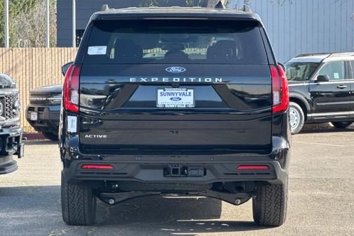 2026 Ford Expedition Active