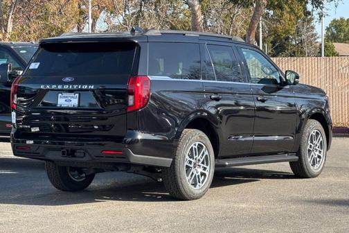 Black 2026 Ford Expedition Active