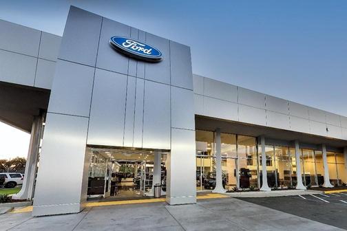 2021 Ford Mustang Mach-E California Route 1