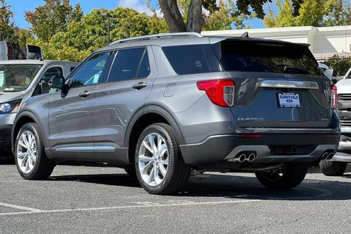 2022 Ford Explorer Platinum