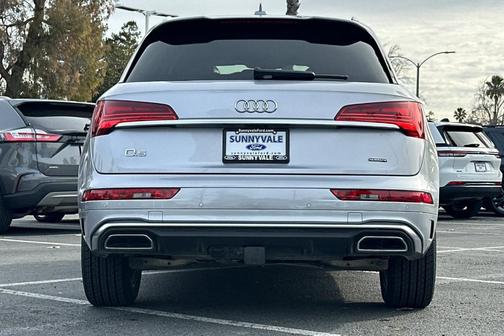 2023 Audi Q5 45 S line quattro Premium