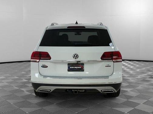 Pure White 2019 Volkswagen Atlas 3.6L SEL