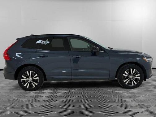 Blue 2024 Volvo XC60 B5 Core