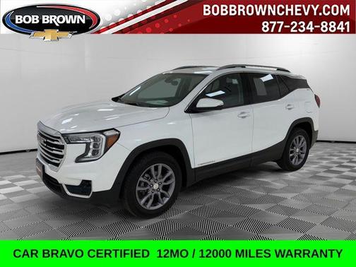 White 2023 GMC Terrain SLT