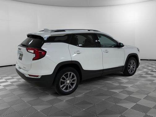 White 2023 GMC Terrain SLT