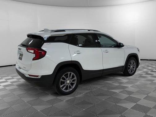 White 2023 GMC Terrain SLT