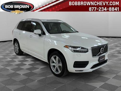 White 2022 Volvo XC90 T5 Momentum 7 Passenger