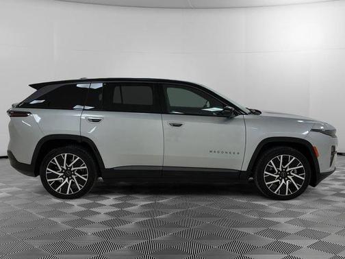 Silver Zynith Clearcoat 2025 Jeep Wagoneer S Limited