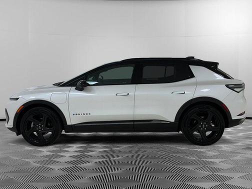 White 2025 Chevrolet Equinox EV RS
