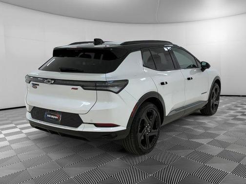 White 2025 Chevrolet Equinox EV RS