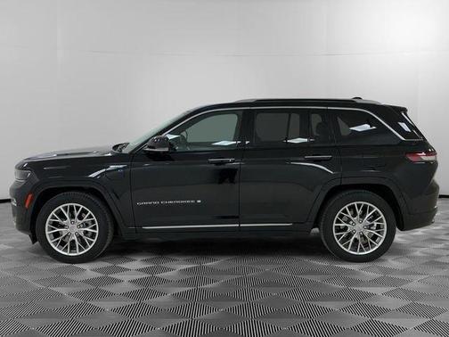 Black 2022 Jeep Grand Cherokee 4xe Summit