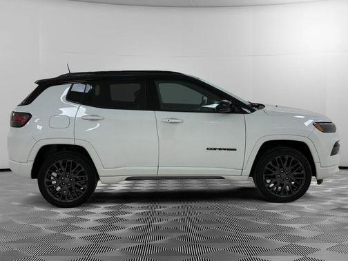 2022 Jeep Compass Altitude