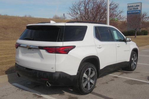 2022 Chevrolet Traverse LT Leather