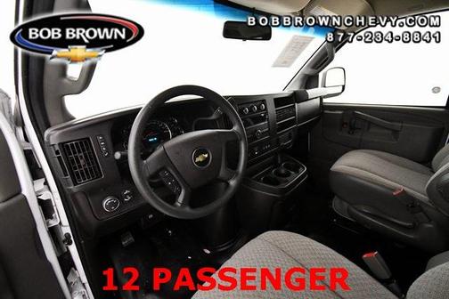 2022 Chevrolet Express 3500 LS