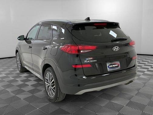 Black 2021 Hyundai TUCSON SEL