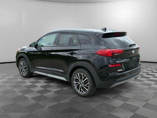 Black Noir Pearl 2021 Hyundai TUCSON SEL