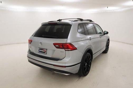 2021 Volkswagen Tiguan 2.0T SE R-Line Black