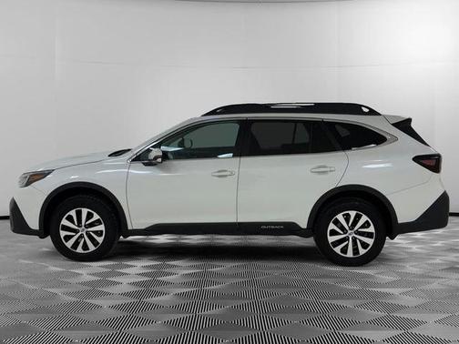 Crystal White Pearl 2022 Subaru Outback Premium