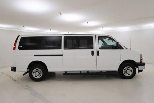 2023 Chevrolet Express 3500 LT