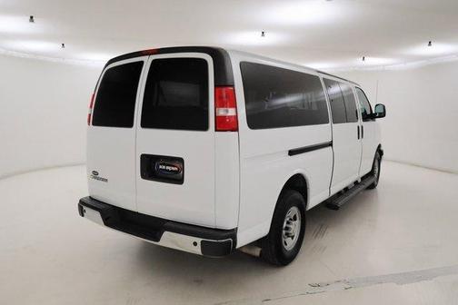 2023 Chevrolet Express 3500 LT