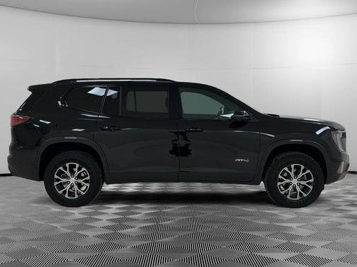 2024 GMC Acadia AT4