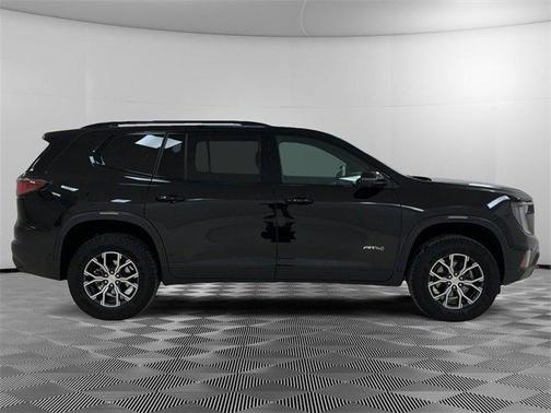 2024 GMC Acadia AT4