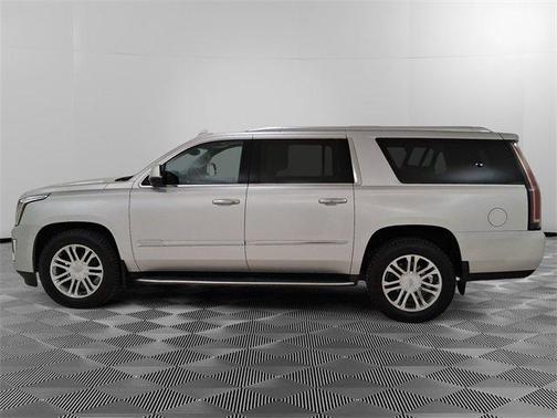 2016 Cadillac Escalade ESV Luxury
