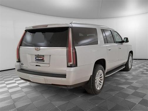 2016 Cadillac Escalade ESV Luxury