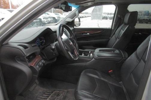 2016 Cadillac Escalade ESV Luxury