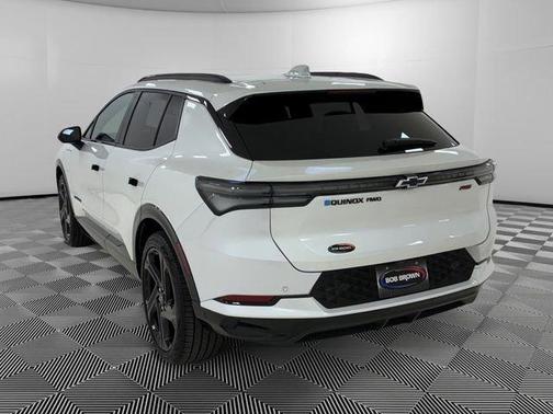 White 2024 Chevrolet Equinox EV RS
