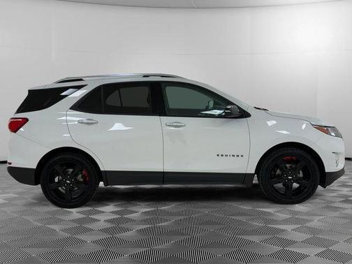 White 2021 Chevrolet Equinox Premier