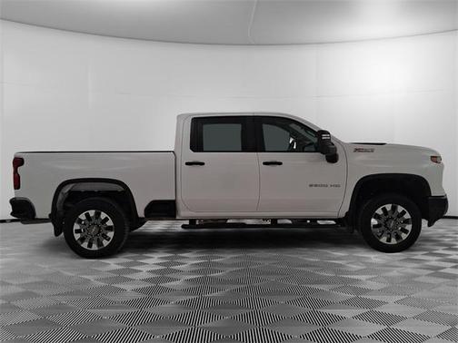 2025 Chevrolet Silverado 2500 Custom