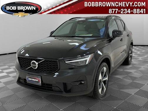 Black 2024 Volvo XC40 B5 Plus Dark Theme