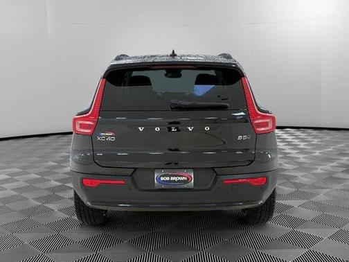 Black 2024 Volvo XC40 B5 Plus Dark Theme