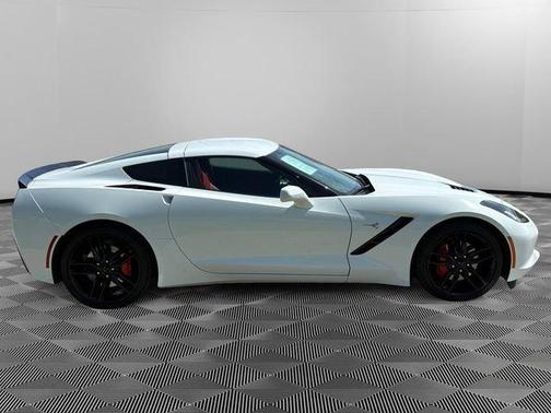 White 2019 Chevrolet Corvette Stingray