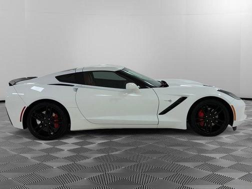 White 2019 Chevrolet Corvette Stingray