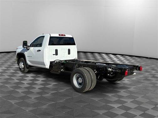 2026 Chevrolet Silverado 3500 WT