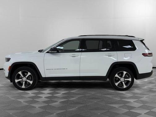 Bright White Clearcoat 2023 Jeep Grand Cherokee L Limited