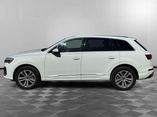 Carrara White 2025 Audi Q7 55 Premium Plus