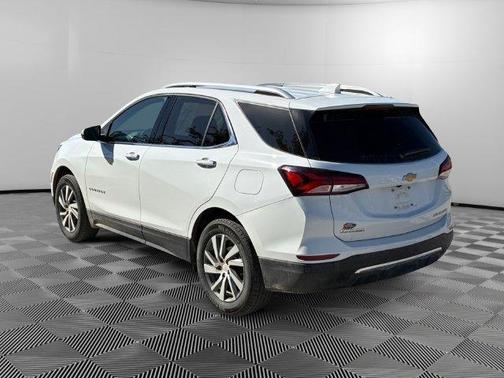 White 2024 Chevrolet Equinox Premier