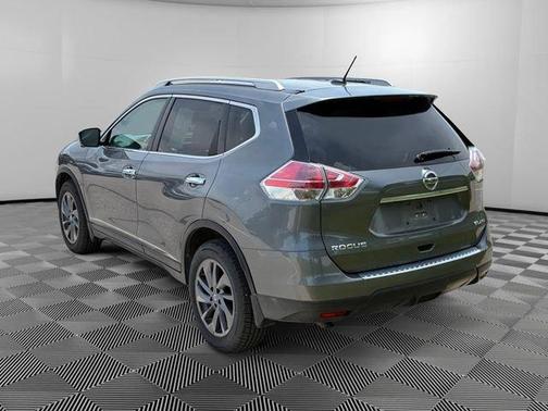 Gun Metallic 2016 Nissan Rogue SL