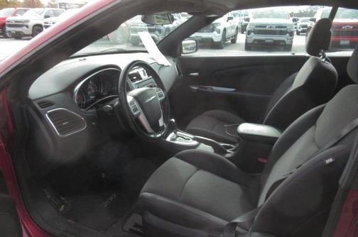 2013 Chrysler 200 Touring