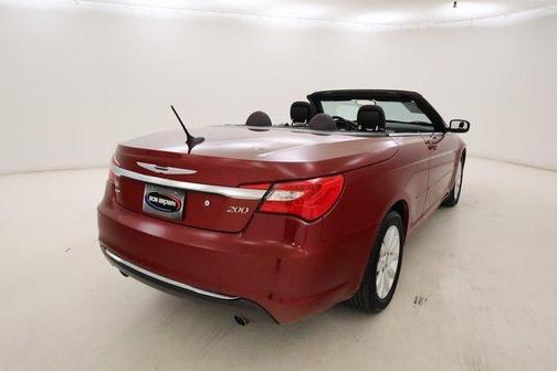 2013 Chrysler 200 Touring