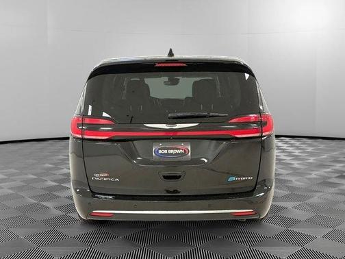 Black 2024 Chrysler Pacifica Hybrid Select