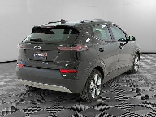 Mosaic Black Metallic 2023 Chevrolet Bolt EUV LT