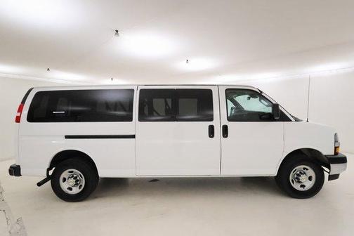 2024 Chevrolet Express 3500 LT