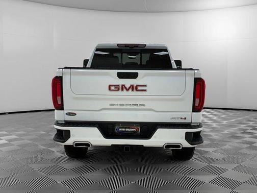 White 2025 GMC Sierra 1500 AT4